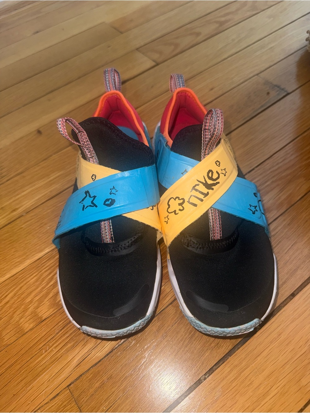 Nike Flex Advance SE Doodle Sneakers